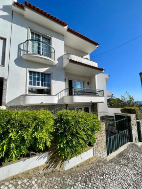 PAREDE HILL - GuestHouse